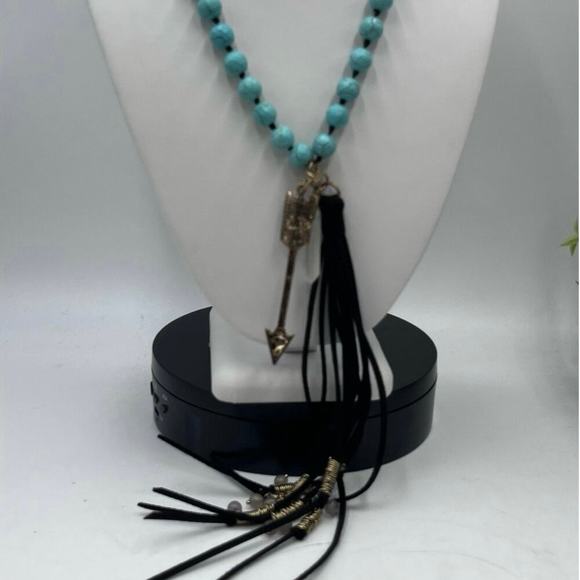 Jane Marie Hand Knotted Black leather Tassel Blue Faux Turquoise Arrow Pendant - Picture 6 of 15